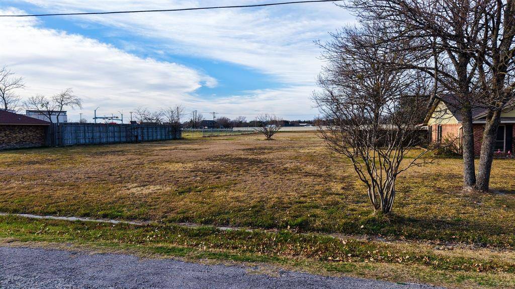 439 Wolf Run Court, Lavon, TX 75166