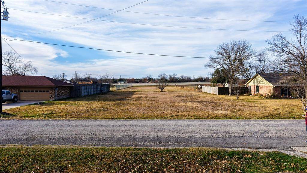 439 Wolf Run Court, Lavon, TX 75166