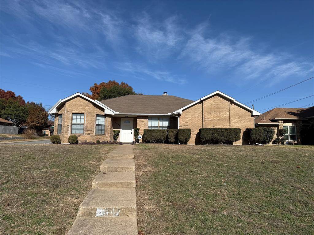 Dallas, TX 75227,5047 Hollow Ridge Road