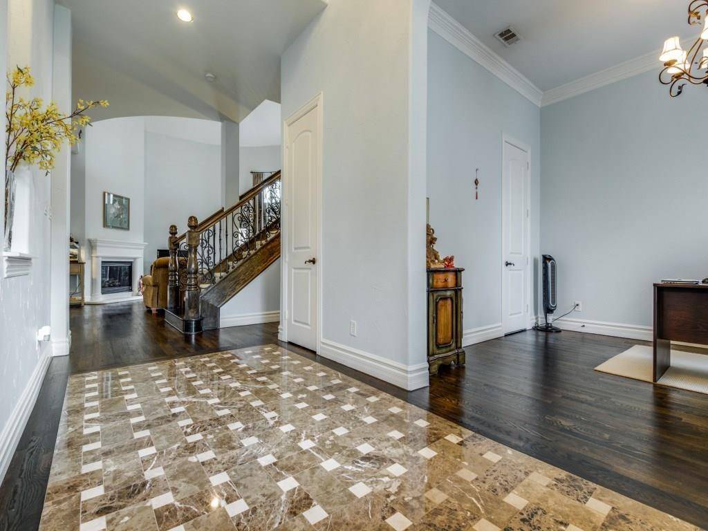 Plano, TX 75024,4561 Ethridge Drive