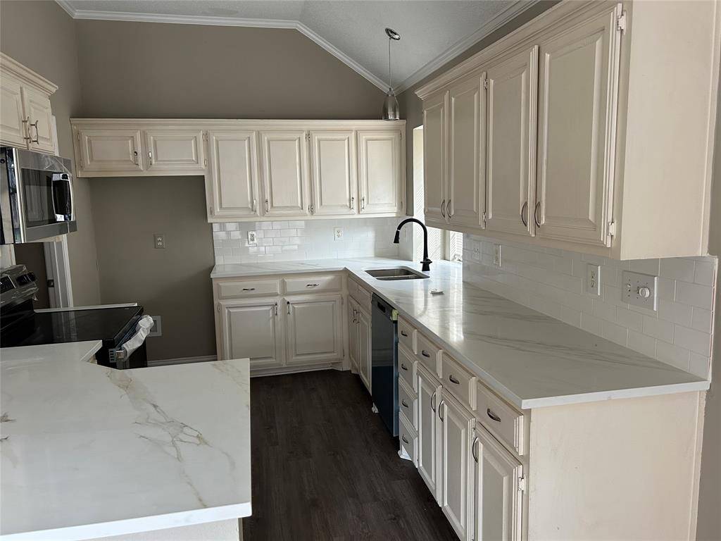 Dallas, TX 75214,6550 Trammel Drive