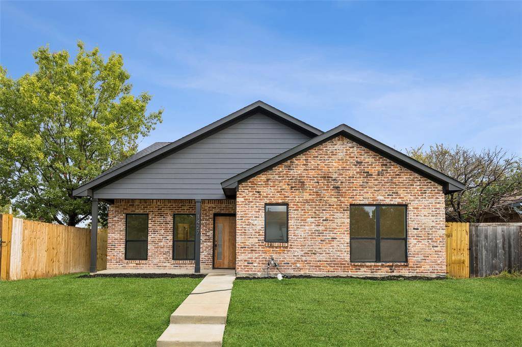 Mesquite, TX 75149,1427 Smokehouse Street