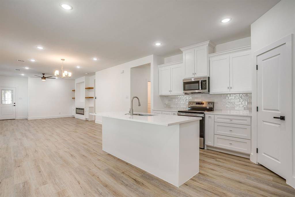 Fort Worth, TX 76105,4944 Dunbar Street