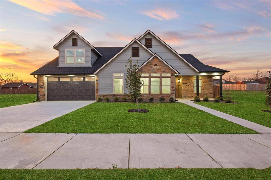 Howe, TX 75459,512 Bandera Drive