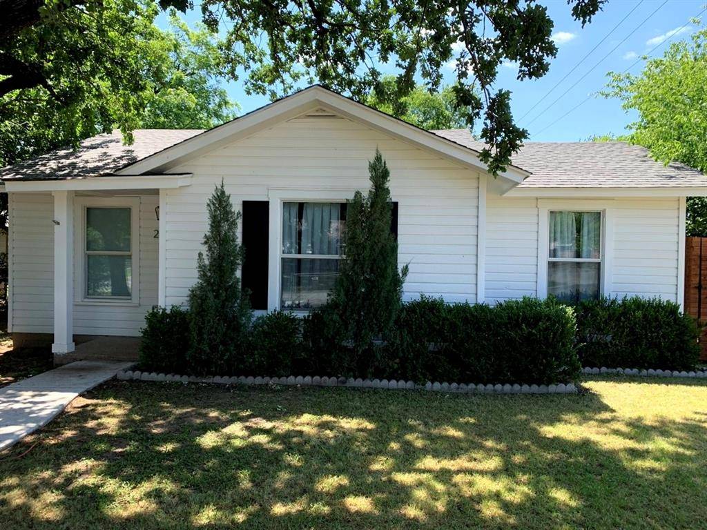 Fort Worth, TX 76111,2021 Bluebonnet Drive