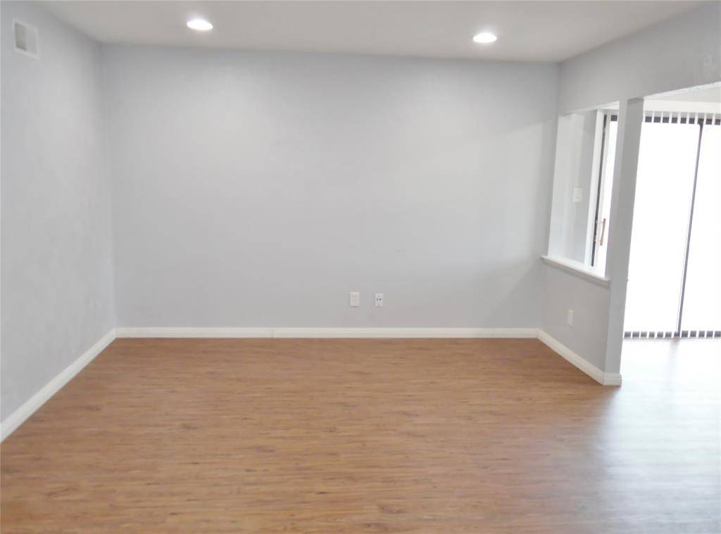 Fort Worth, TX 76120,6933 Sunflower Circle N