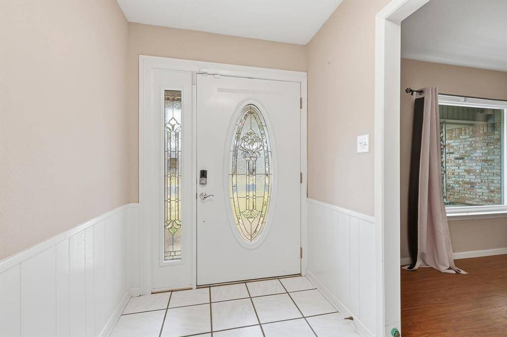 Hurst, TX 76053,324 Moore Creek Road