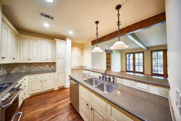 Dallas, TX 75206,2510 N Henderson #1