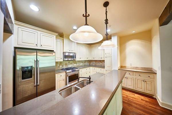 Dallas, TX 75206,2510 N Henderson #1