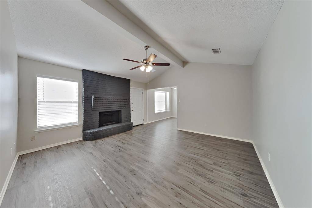 Rowlett, TX 75089,7802 Creek Wood Drive