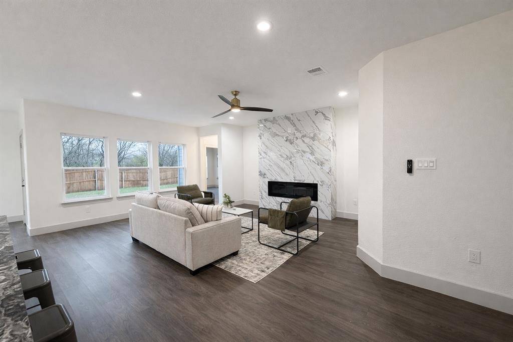 Fort Worth, TX 76105,3008 Walker Street