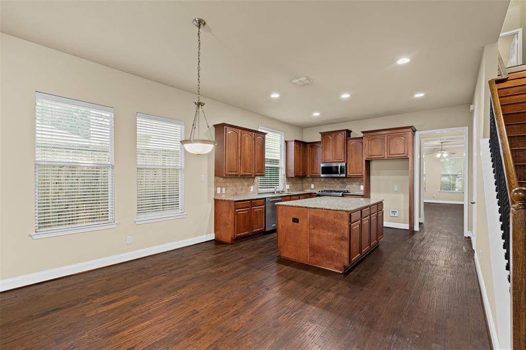 Dallas, TX 75208,1209 N Bishop Avenue