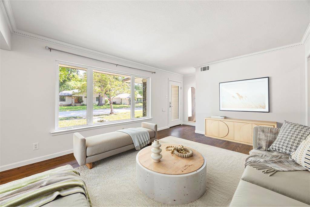 Dallas, TX 75228,1630 Loree Drive