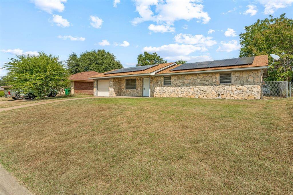 Stephenville, TX 76401,203 Moonlight Trail