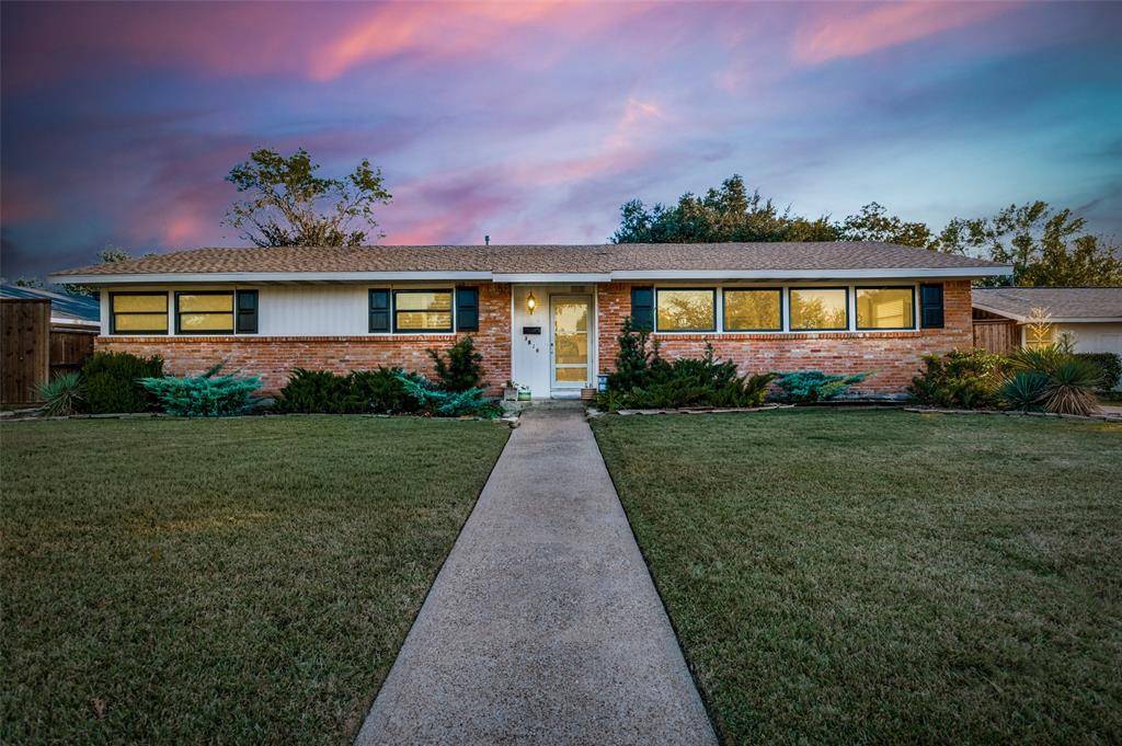 Dallas, TX 75229,3528 Woodleigh Drive