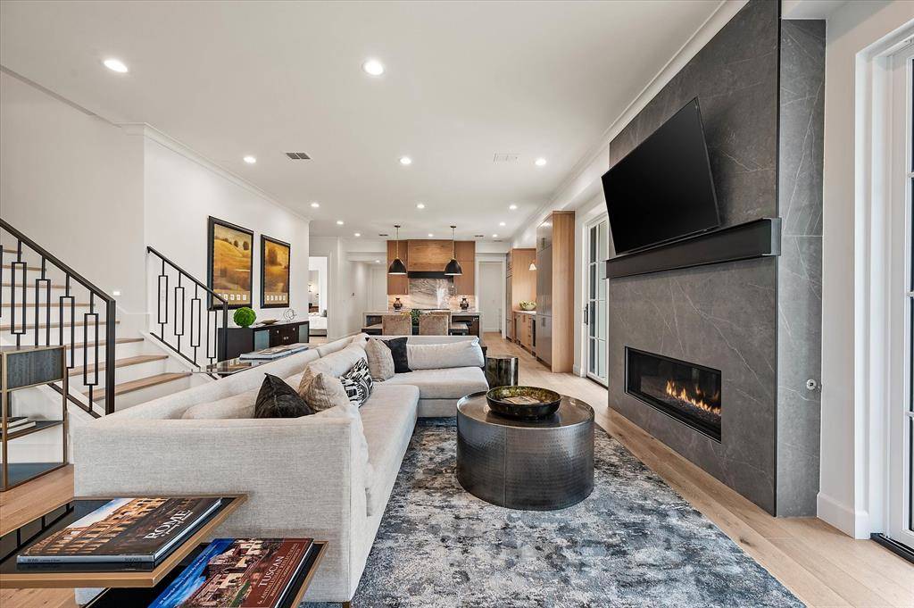 Flower Mound, TX 75022,2913 Lakeside Village Boulevard