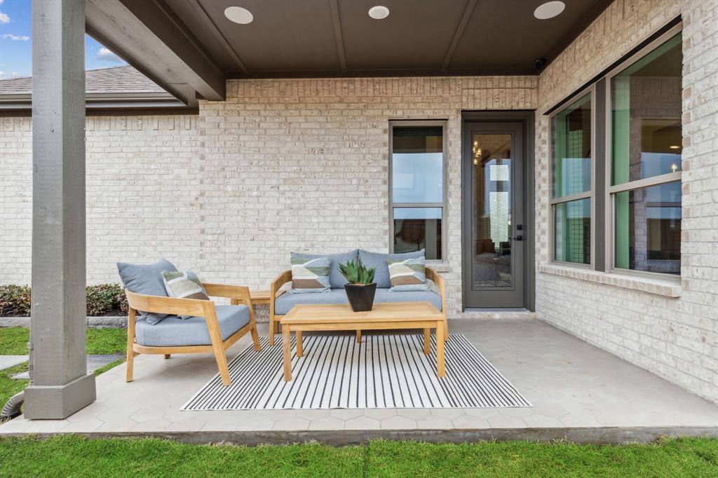 Van Alstyne, TX 75495,2078 Cuellar Way