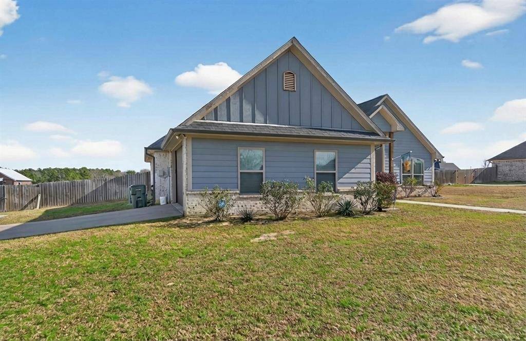 Tyler, TX 75706,15802 COUNTY ROAD 472