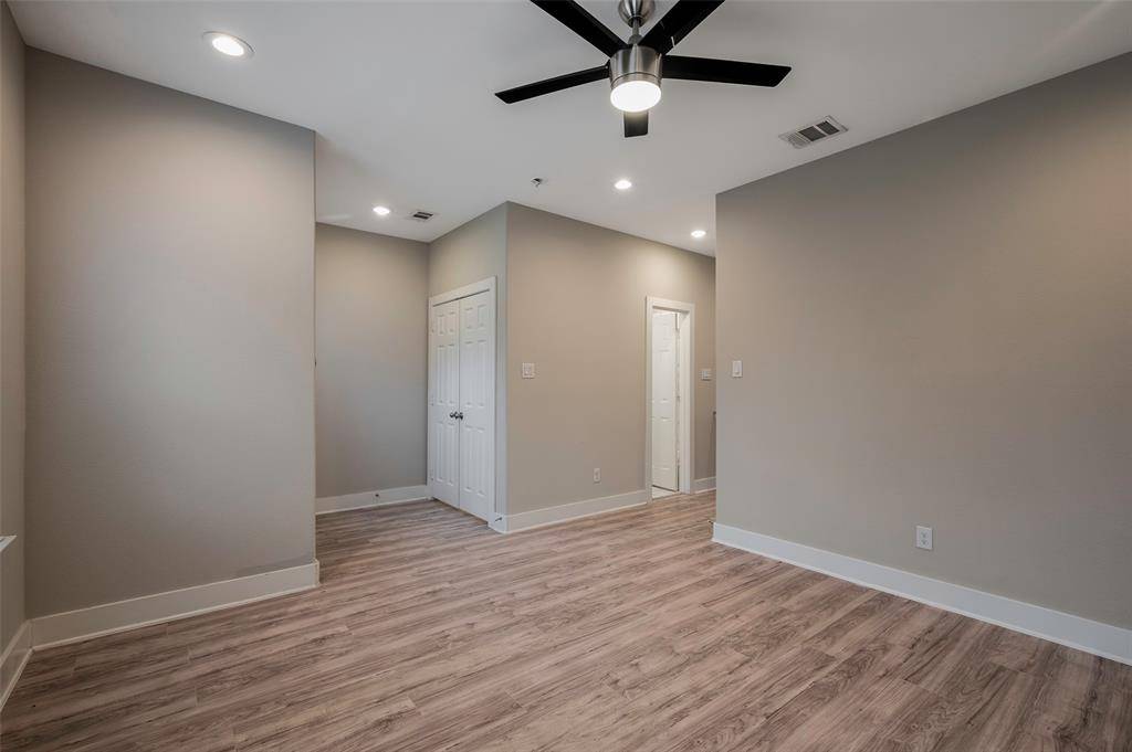 Dallas, TX 75215,5000 Linder Avenue