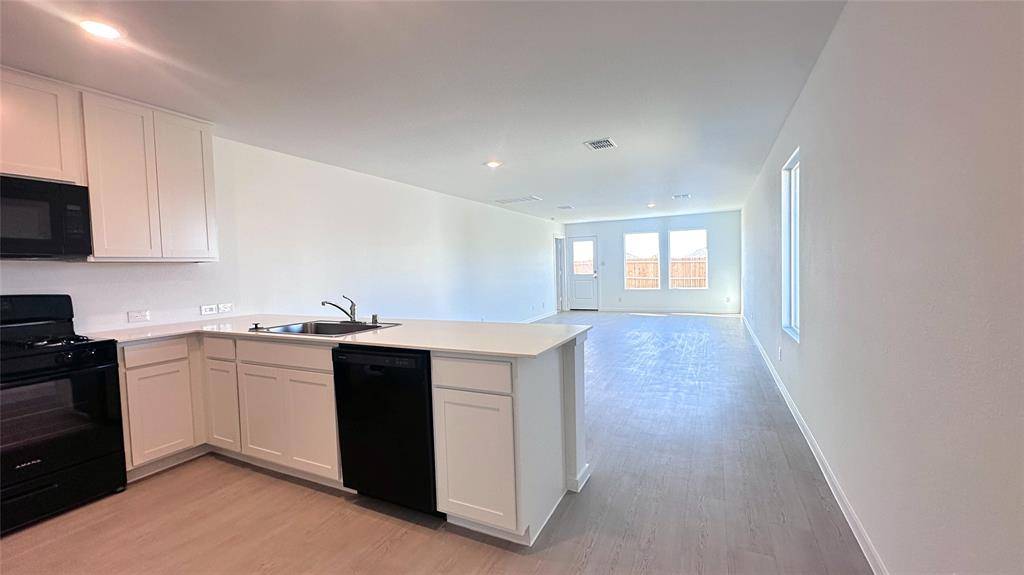 Forney, TX 75126,1729 Crossbill Street