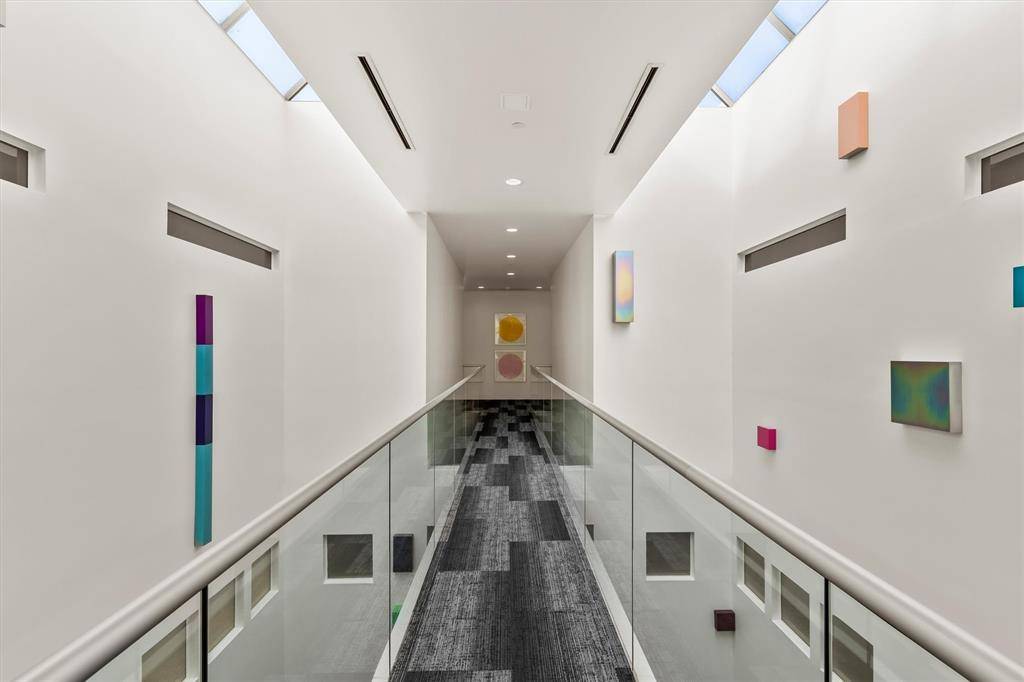 Dallas, TX 75219,3740 Holland Avenue #3C