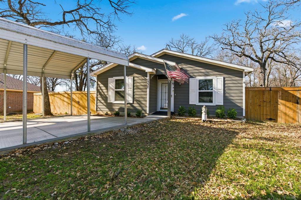 Pelican Bay, TX 76020,1337 Fox Hollow Court