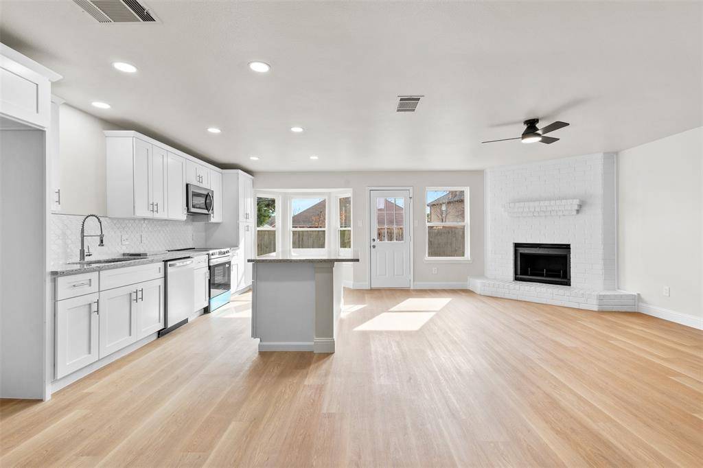 Watauga, TX 76148,6524 Kary Lynn Drive S