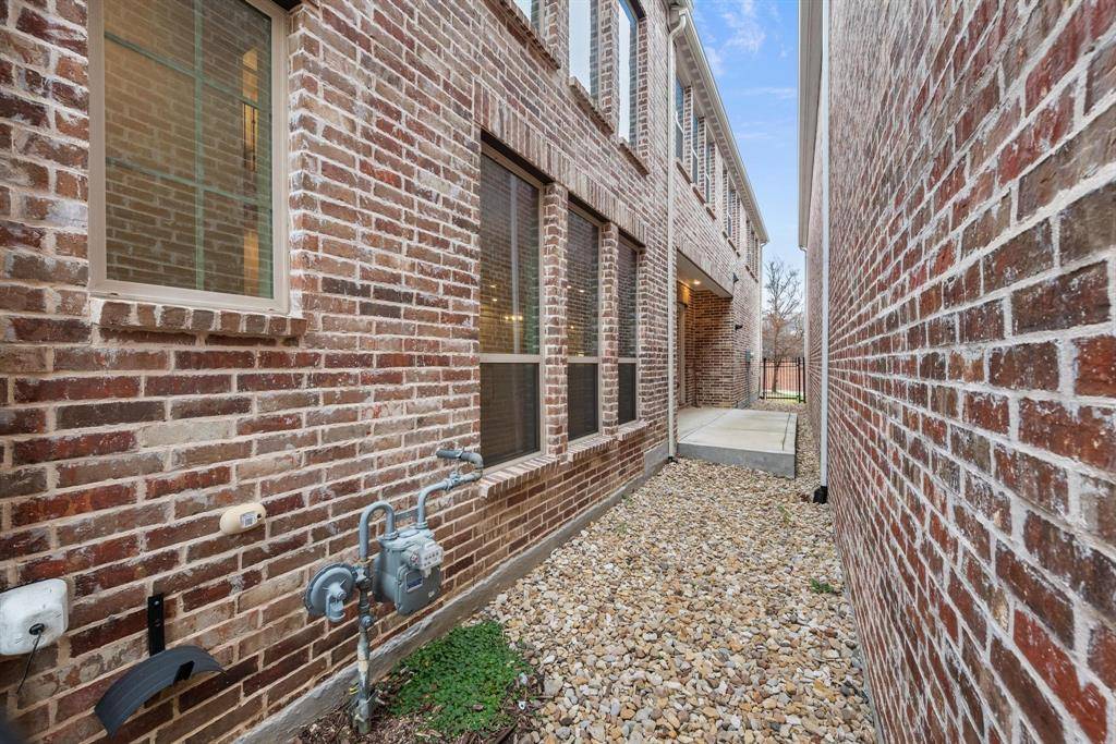 Irving, TX 75039,6832 Verandah Way