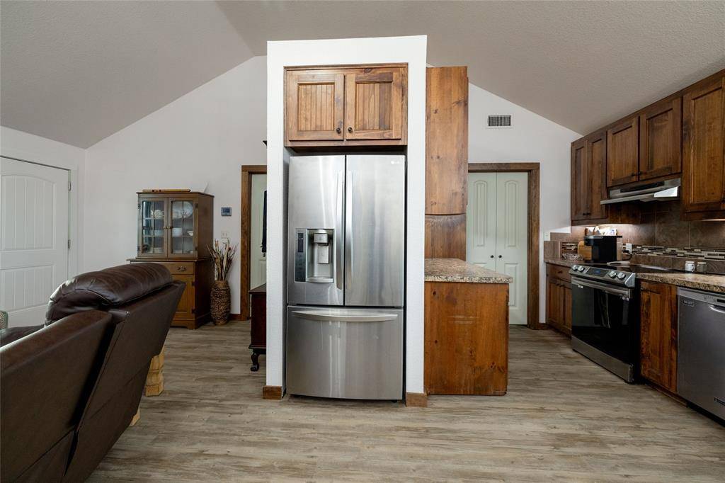 Bellevue, TX 76228,493 Browning Road