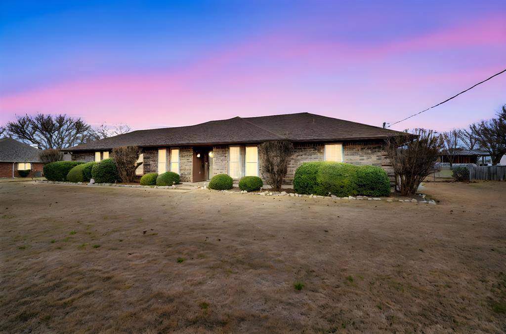 Oak Leaf, TX 75154,609 Shallow Creek Drive