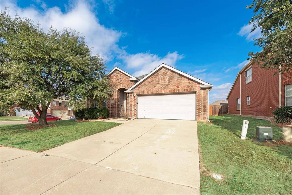 Cross Roads, TX 76227,8601 Wagon Trail