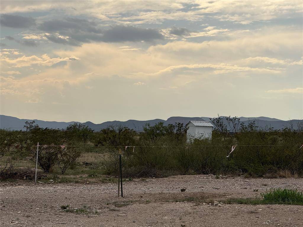 Marathon, TX 79842,305 S Lee Street