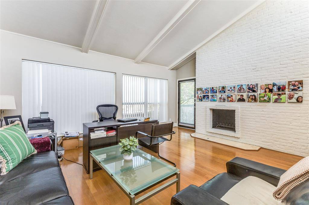 Dallas, TX 75206,5908 Sandhurst Lane #244