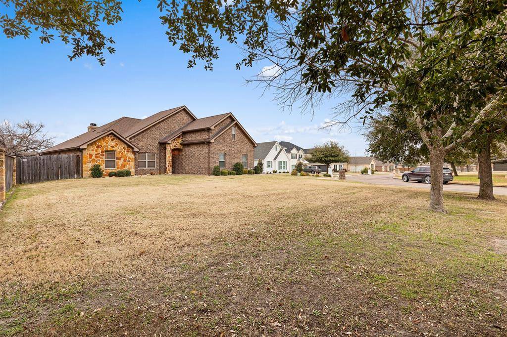 Waco, TX 76708,61 N Shore Circle