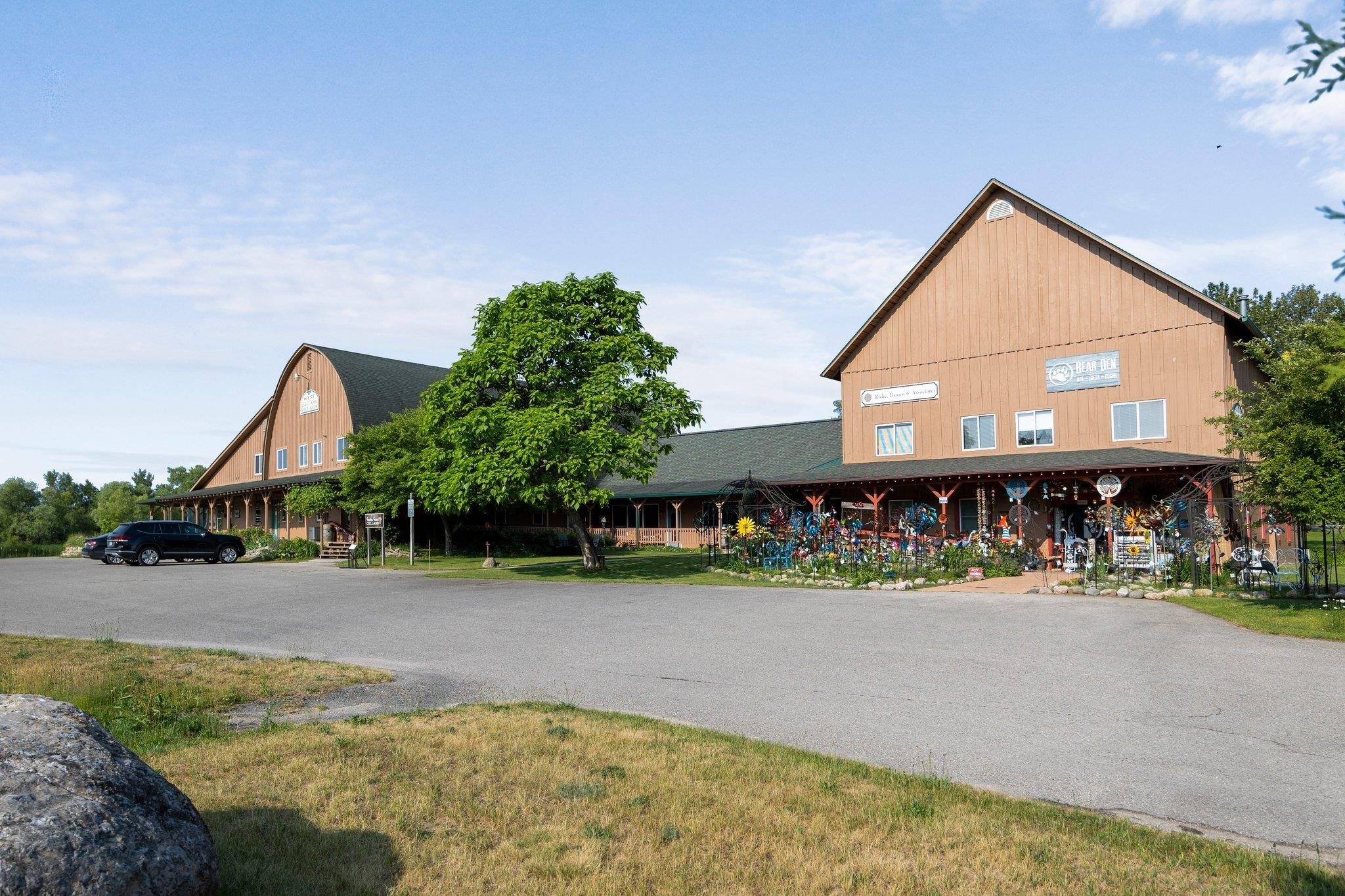 5046 S West Bay SHR, Bingham Twp, MI 49682