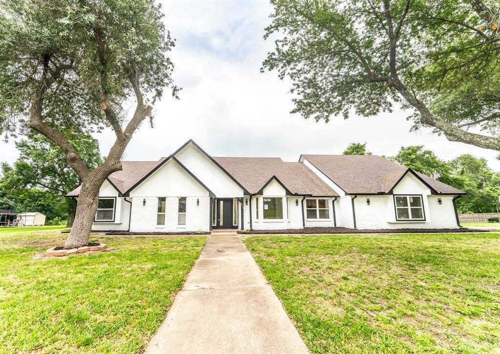 Sulphur Springs, TX 75482,229 W Oaks Circle