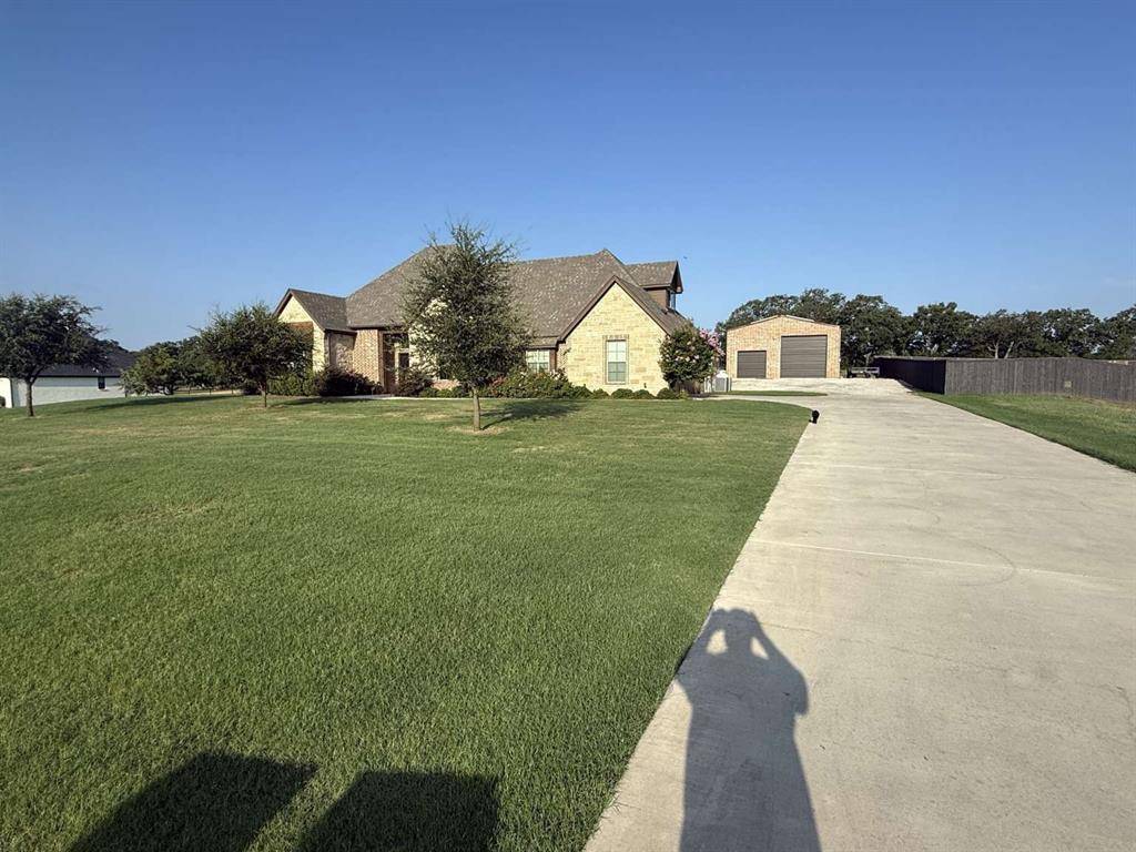 125 Lucky Ridge Lane, Boyd, TX 76023