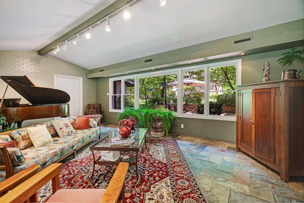 Paris, TX 75460,3160 Allen