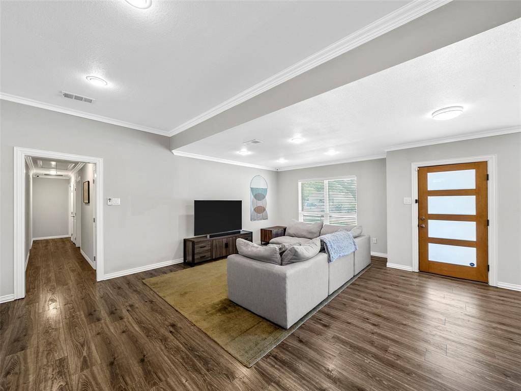 Dallas, TX 75229,3115 Walnut Hill Lane