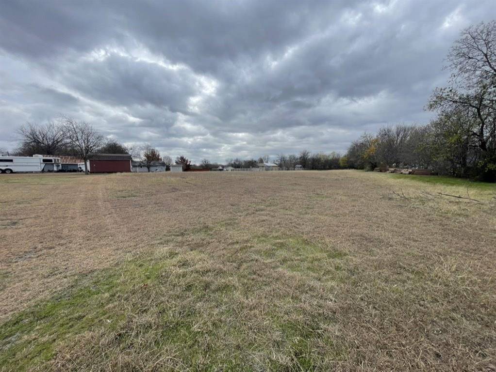 Alvarado, TX 76009,198 Bishop Street