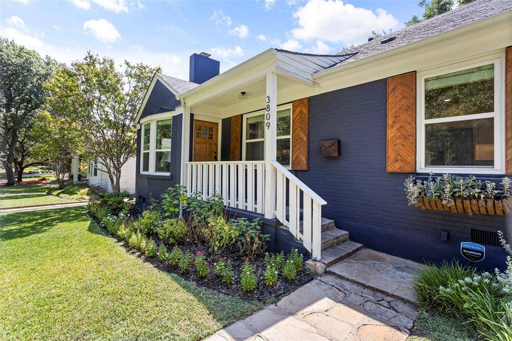 Fort Worth, TX 76107,3809 Lenox Drive