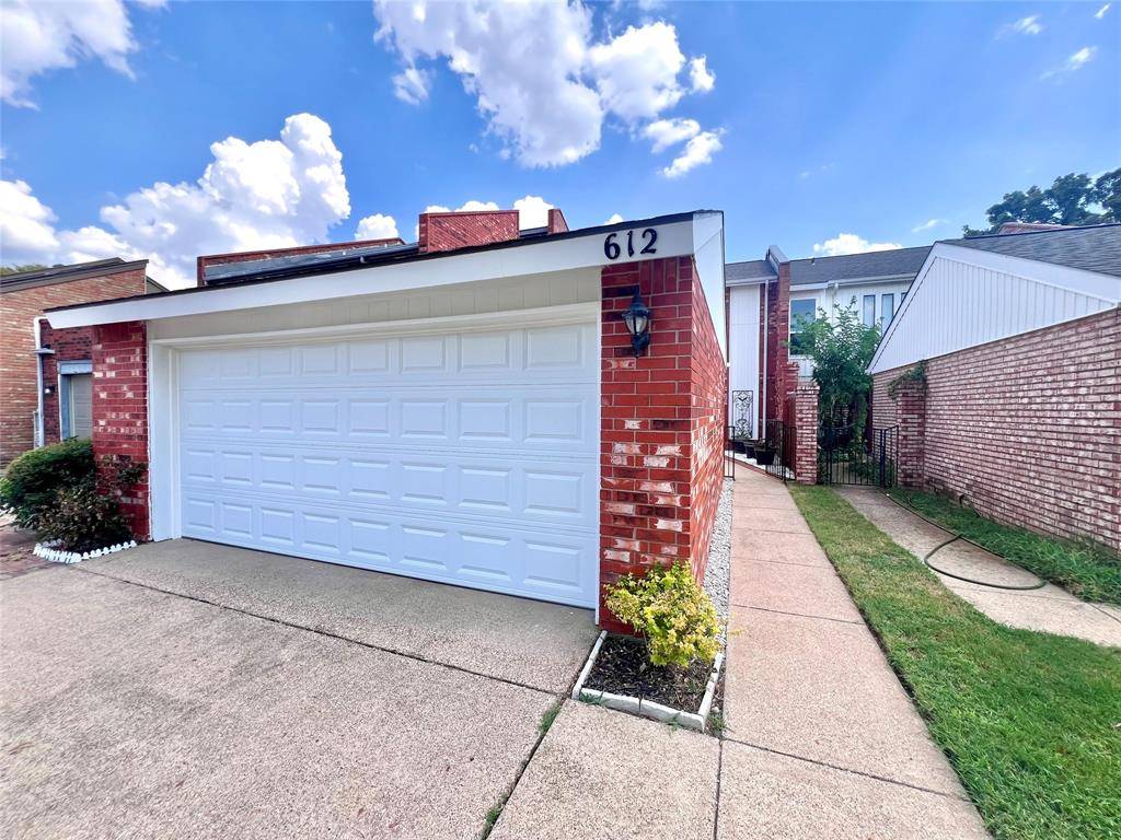 Duncanville, TX 75137,612 Carriage Way