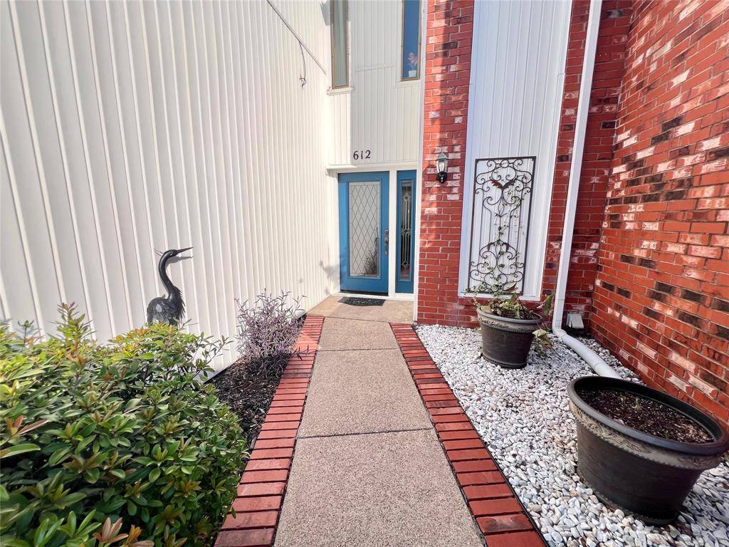 Duncanville, TX 75137,612 Carriage Way