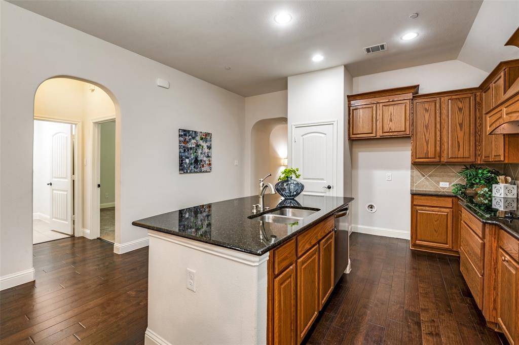 Mckinney, TX 75070,8621 Grassland Drive