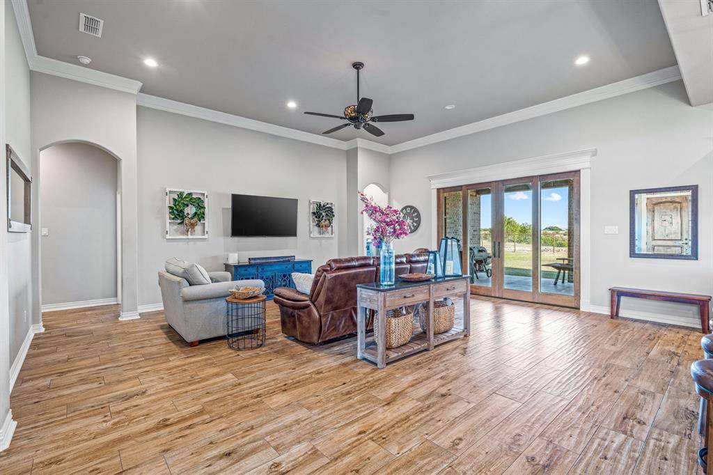 Weatherford, TX 76087,1077 Eagles Bluff Drive