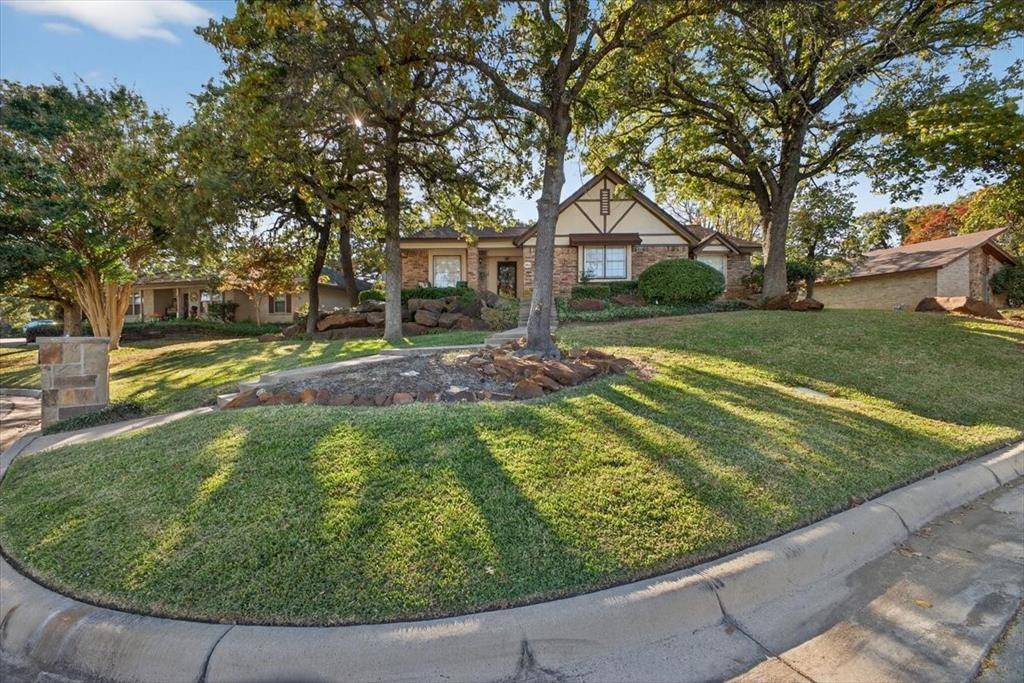 Arlington, TX 76017,5112 Misty Wood Drive