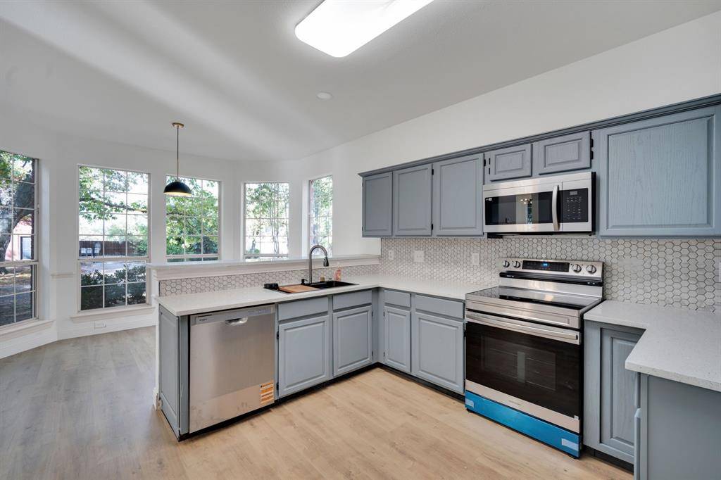 Fort Worth, TX 76133,7609 Grassland Drive