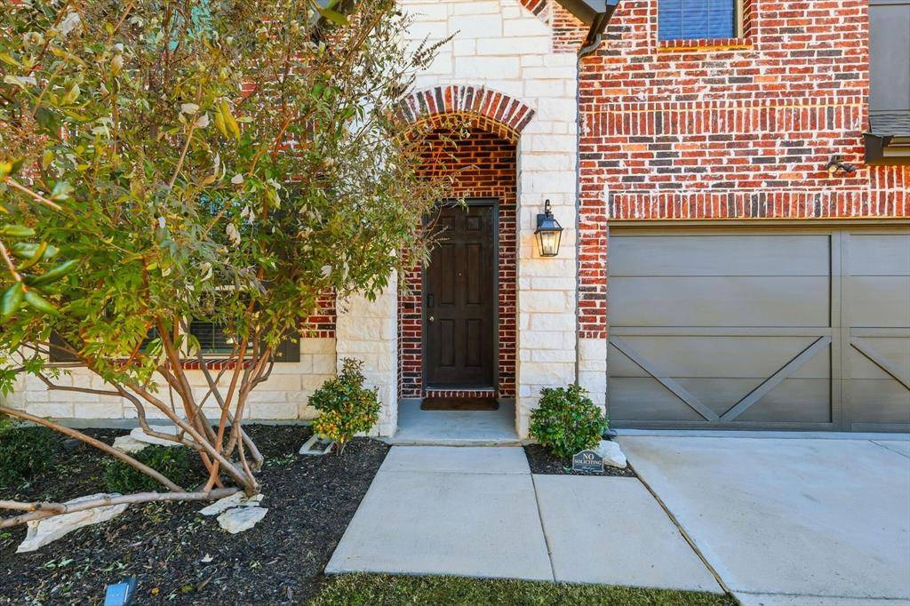 Little Elm, TX 75068,709 Lake Cove Drive