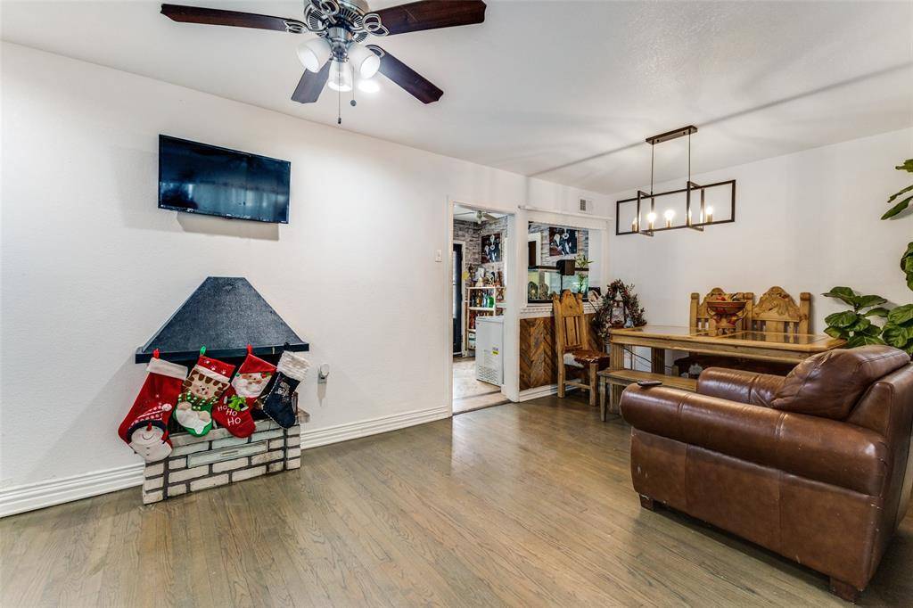 Dallas, TX 75228,11103 Tascosa Street