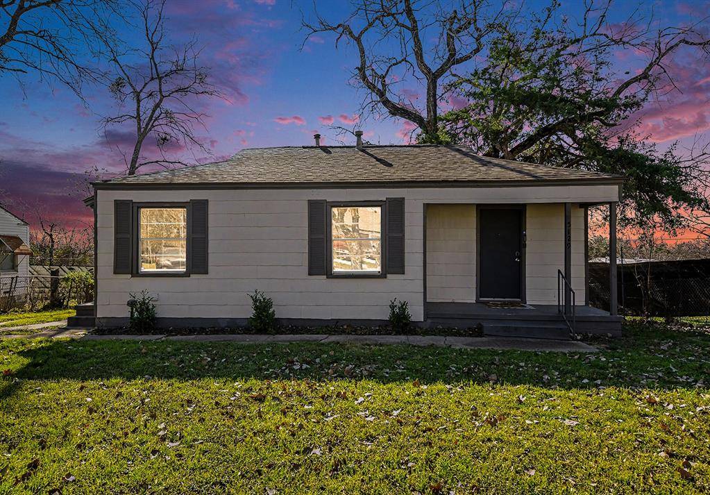 River Oaks, TX 76114,5129 Penrod Court